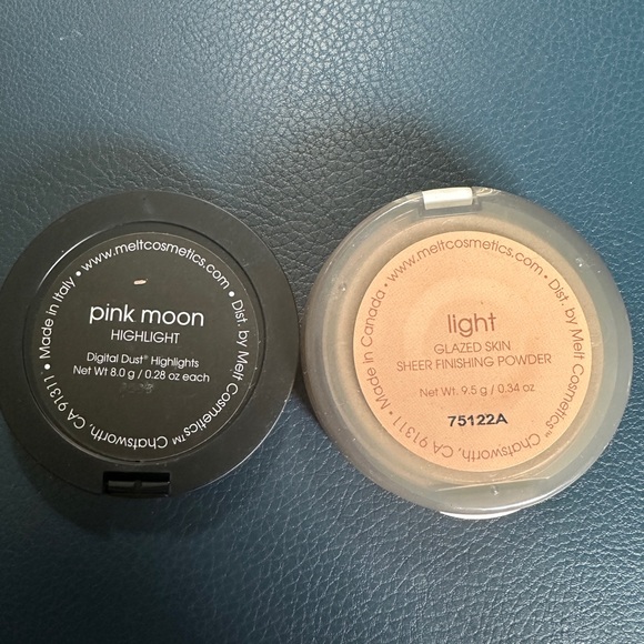 Melt bundle of powder and highlighter - Picture 2 of 3